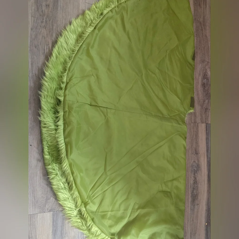 48 Inch Faux Fur Christmas Tree Skirt Green Plush Skirt Grinch